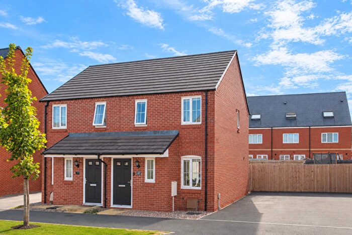 2 Bedroom Semi-Detached House For Sale In Otter Street, Rothwell, Kettering, NN14