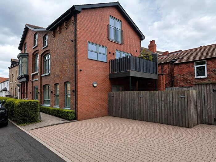 1 Bedroom Apartment For Sale In High Street, Boston Spa, LS23