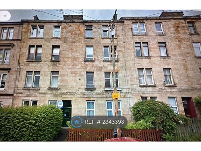2 Bedroom Flat To Rent In Roslea Drive, Glasgow, G31