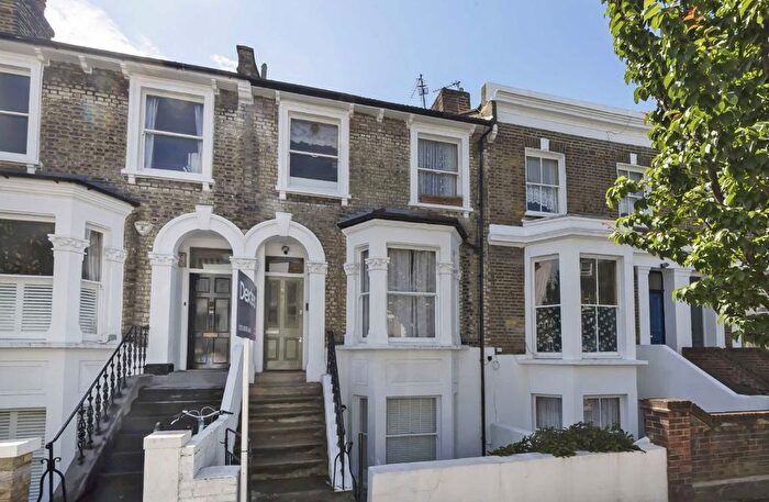 1 Bedroom Flat To Rent In Benbow Road, London, W6