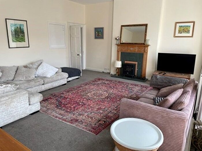 5 Bedroom Flat To Rent In Castle Street, Edinburgh, EH2
