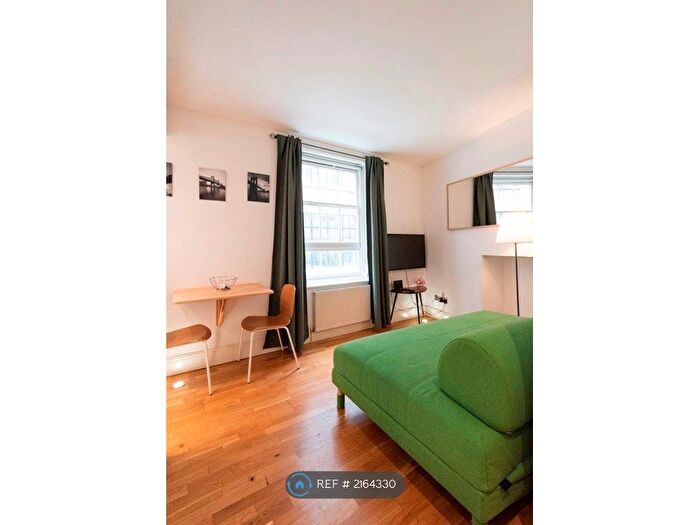 1 Bedroom Flat To Rent In Victoria Chambers, London, EC2A