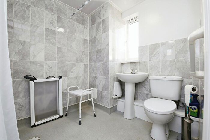 1 Bedroom Flat For Sale In Haven Gardens, Darlington, Durham, DL1