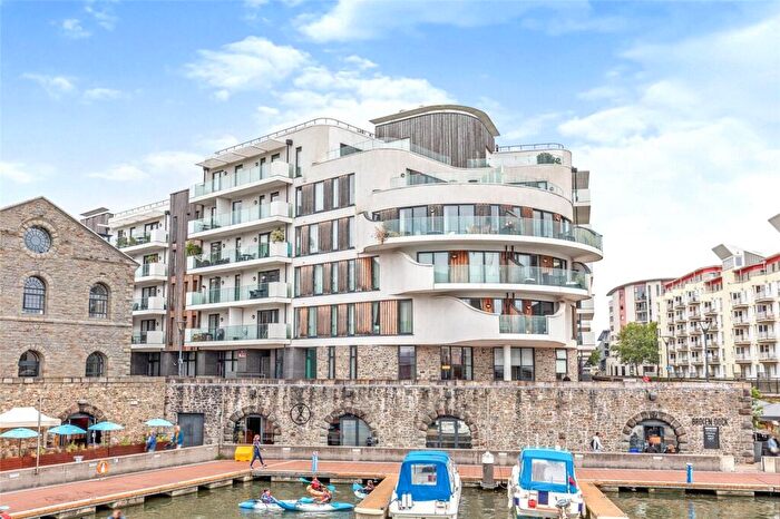 2 Bedroom Apartment To Rent In Invicta, Millennium Promanade, BS1