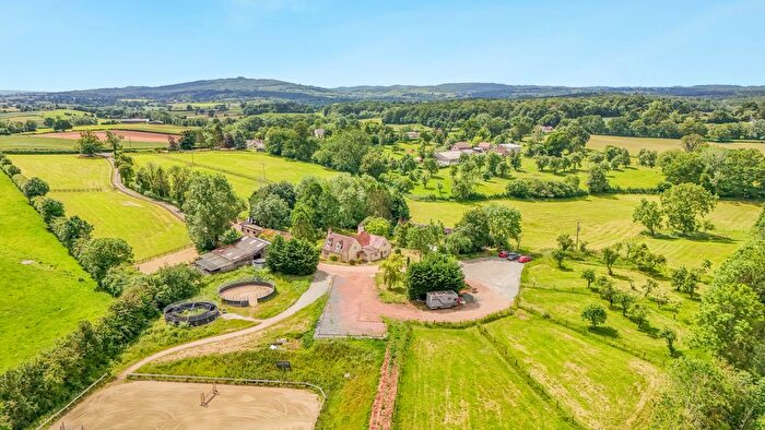 4 Bedroom Equestrian For Sale In Hillend Green, Newent, Equestrian, GL18