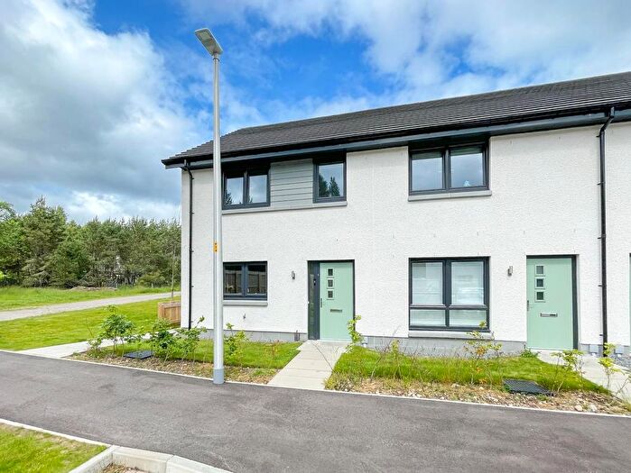 3 Bedroom End Of Terrace House For Sale In Pinefield, Carrbridge, PH23