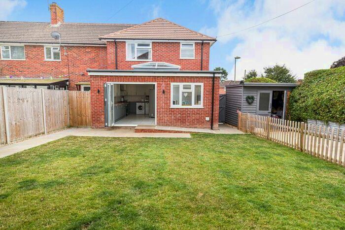 3 Bedroom Terraced House To Rent In Merchistoun Road, Horndean, PO8