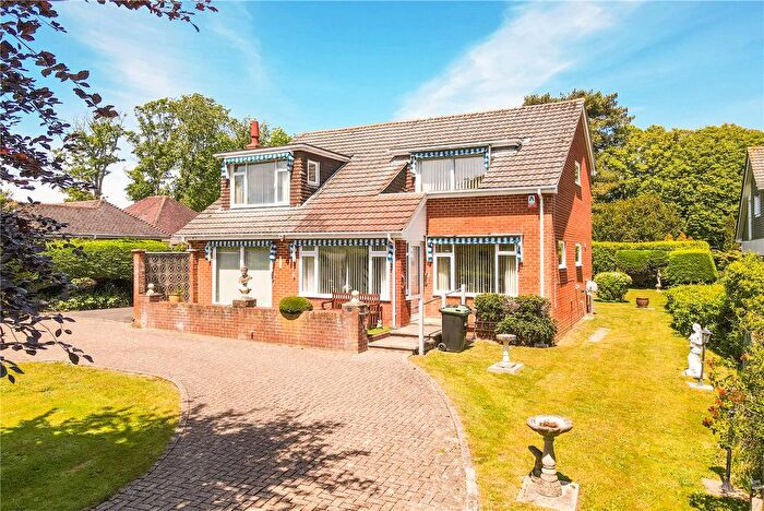 4 Bedroom Detached House For Sale In Barton Common Road, Barton On Sea, New Milton, Hampshire, BH25