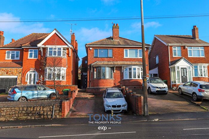 2 Bedroom Semi Detached House For Sale In Dudley Road, Rowley Regis, B65