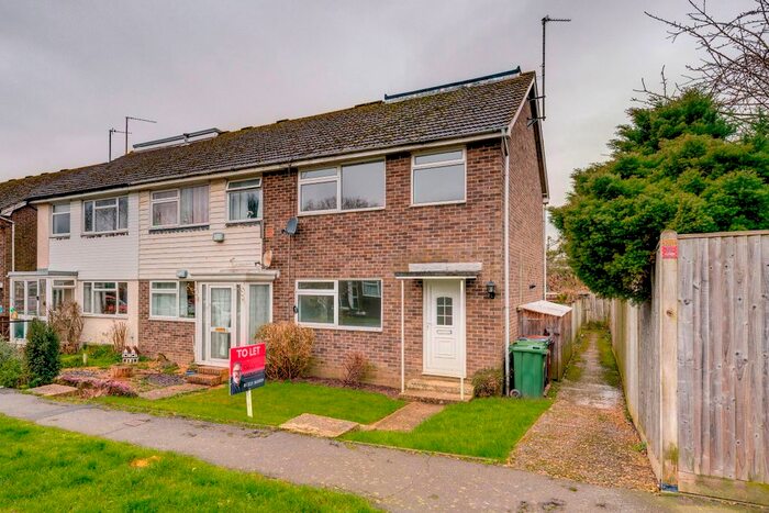 3 Bedroom Semi-Detached House To Rent In Bramble Drive, Hailsham, BN27