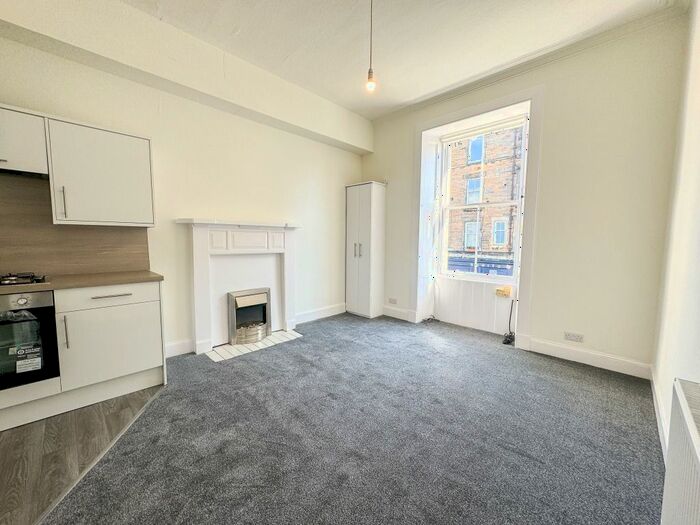 2 Bedroom Flat To Rent In Trafalgar Street, Leith, Edinburgh, EH6