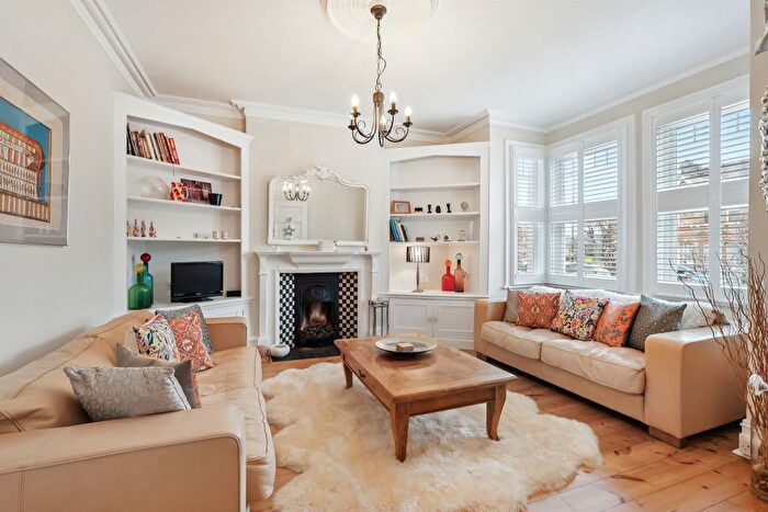 5 Bedroom Semi-detached House For Sale In Woodfield Road, Ealing, London, W5