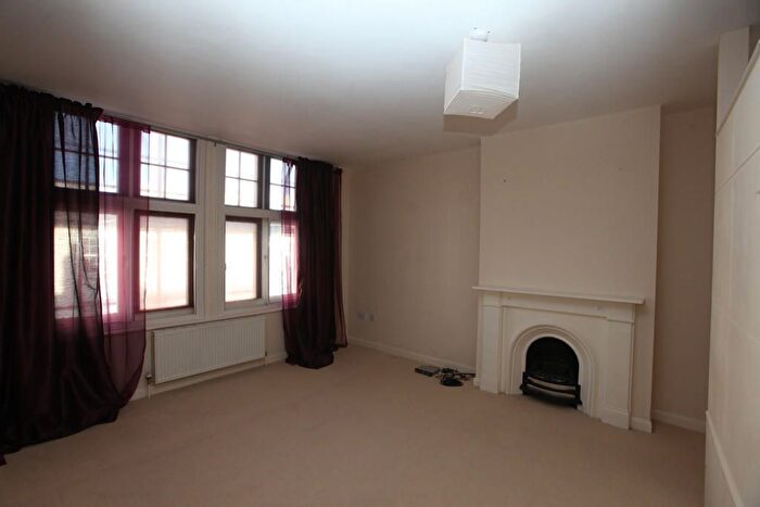 2 Bedroom Flat For Sale In Caves Court, Worthington Street, CT16