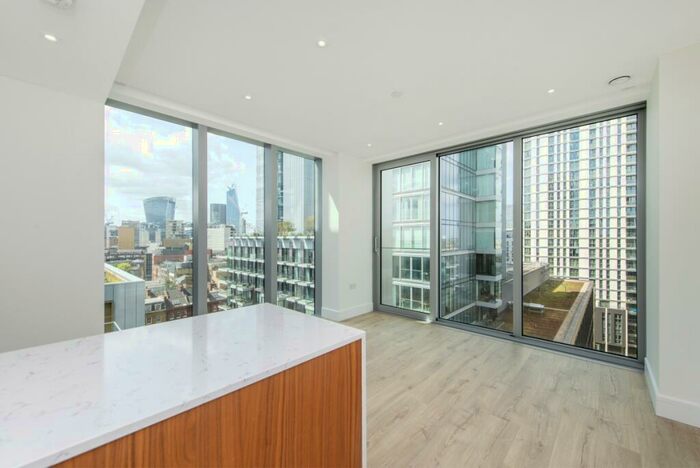 1 Bedroom Flat To Rent In Piazza Walk London, E1
