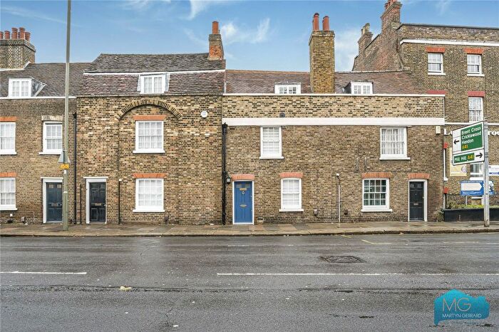 3 Bedroom Terraced House For Sale In The Burroughs, London, NW4