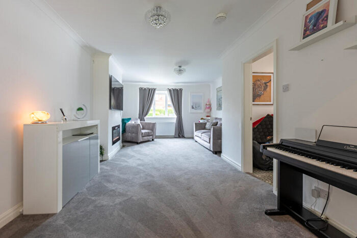 3 Bedroom Semi-Detached House For Sale In Wray Crescent, Preston, PR4