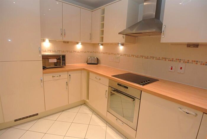 2 Bedroom Apartment To Rent In Station Approach, Woking, GU22