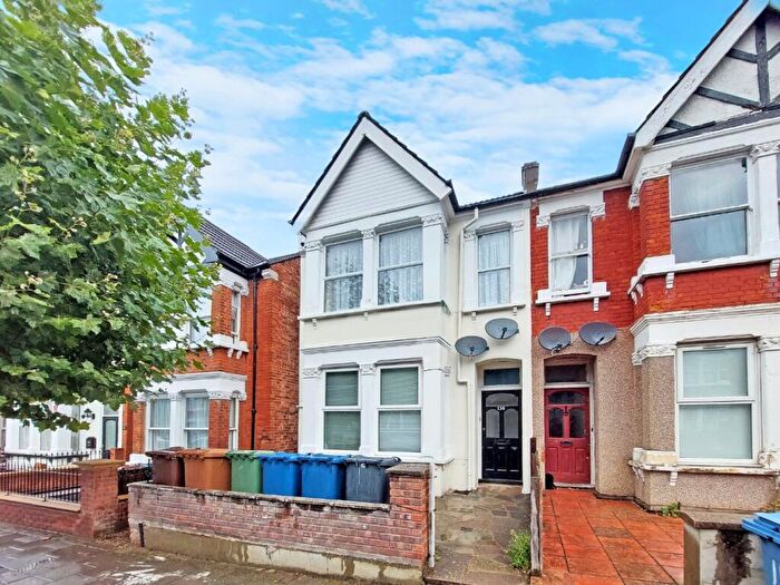 2 Bedroom Maisonette For Sale In Harrow, Greater London, HA1
