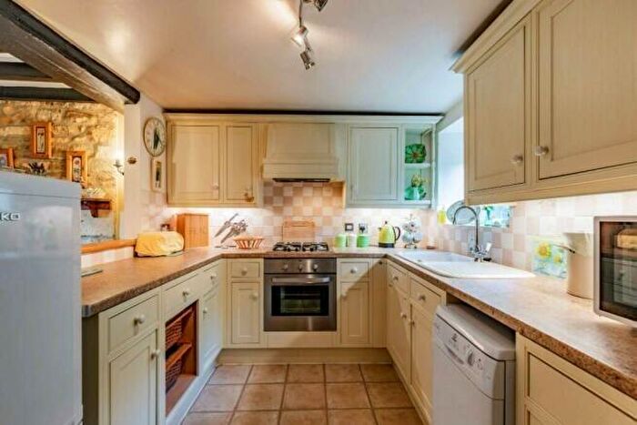 3 Bedroom Semi-Detached House To Rent In Chapel Row, Blockley, GL56