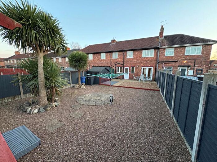 3 Bedroom House To Rent In Doncaster Road, Armthorpe, DN3