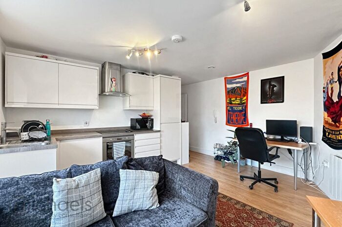 1 Bedroom Flat For Sale In East Street, Colchester, CO1