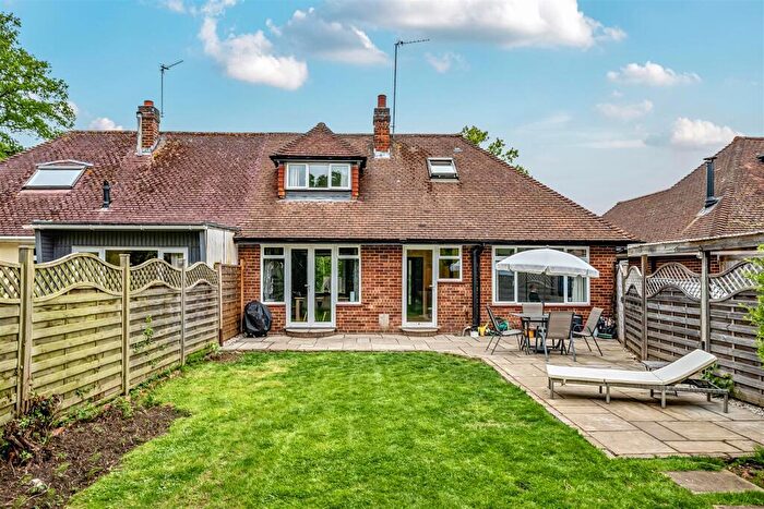 3 Bedroom Semi-Detached House For Sale In Forest Road, Effingham Junction/East Horsley, KT24