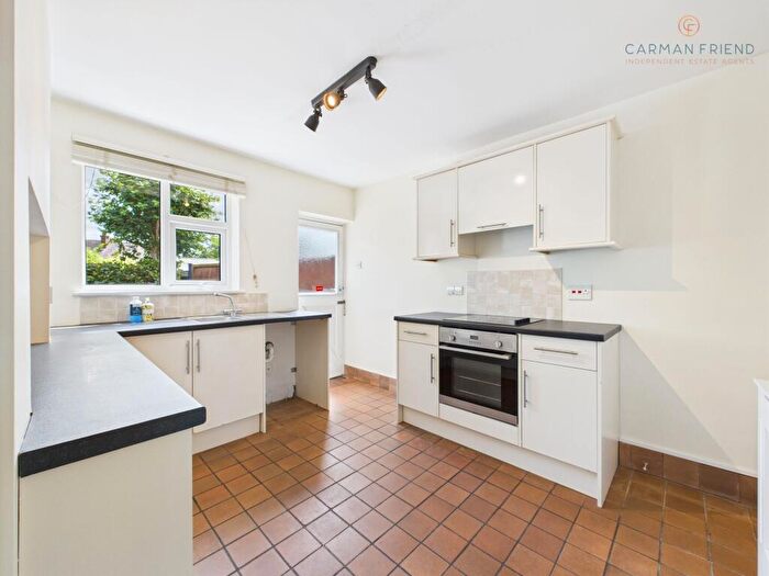 2 Bedroom Flat For Sale In Dee Banks, Great Boughton, CH3
