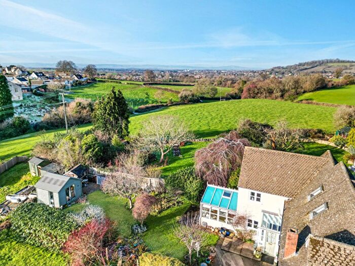 4 Bedroom Cottage For Sale In Greencourt, Kings Stanley, GL10