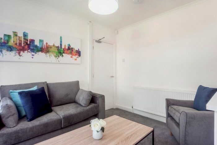 2 Bedroom Semi-Detached House To Rent In Falconhurst Road, Selly Oak, Birmingham, B29