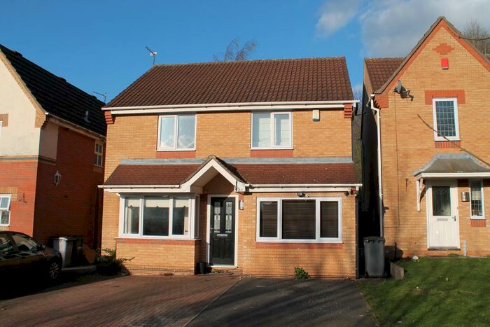 3 Bedroom House To Rent In Claygate, NG3