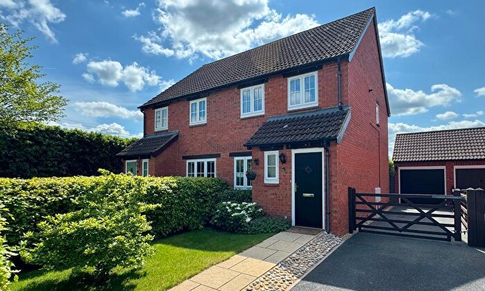3 Bedroom Semi Detached House For Sale In River View Close, Holme Lacy, Hereford, HR2