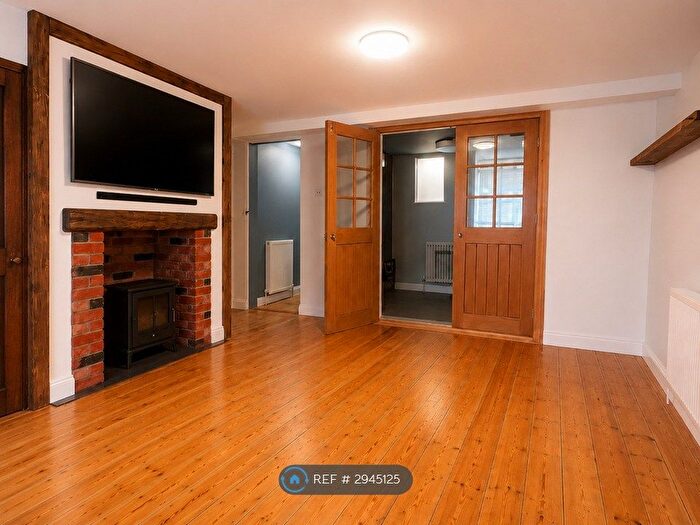 1 Bedroom Maisonette To Rent In Greyhound Road, Sutton, SM1