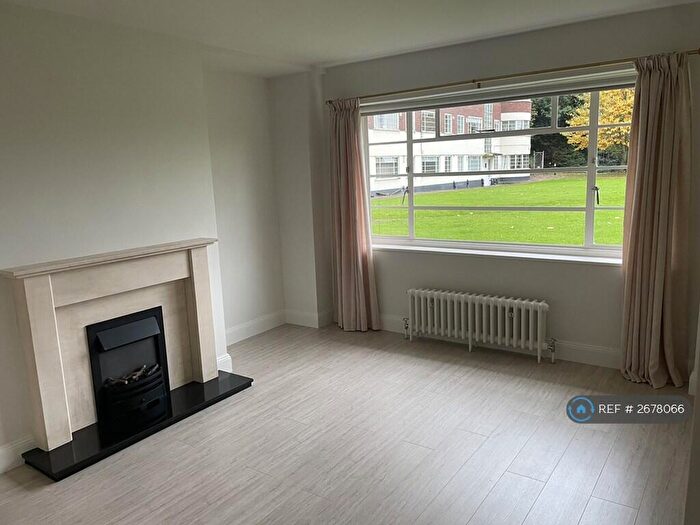 2 Bedroom Flat To Rent In Northwood Hall, London, N6