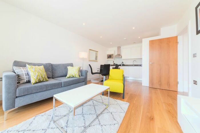 1 Bedroom Flat To Rent In East Court, Grove Place, Eltham, London, SE9