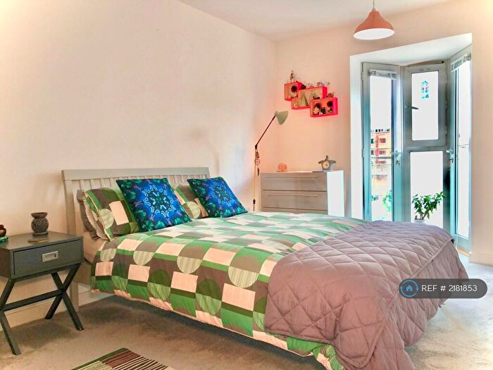 1 Bedroom Flat To Rent In Eldon Court, Romford, RM1