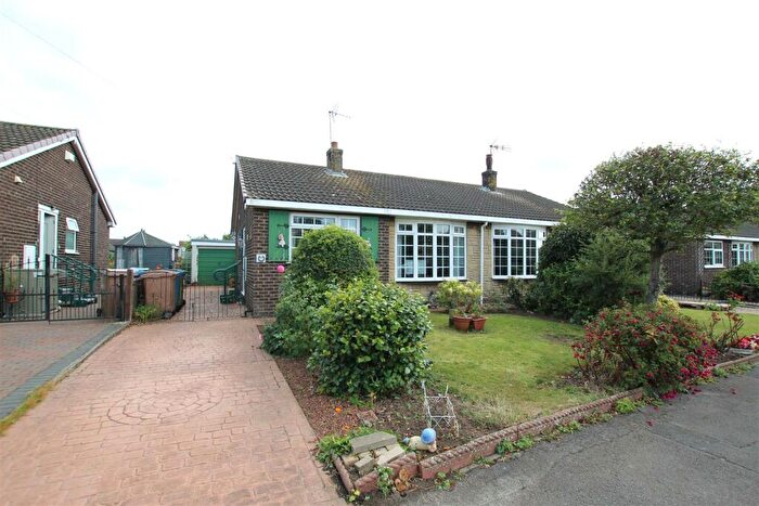 2 Bedroom Semi-Detached Bungalow For Sale In Queens Mead, Aldbrough, HU11