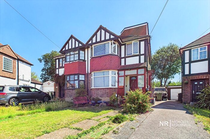4 Bedroom Semi-Detached House For Sale In Parklawn Avenue, Epsom., KT18