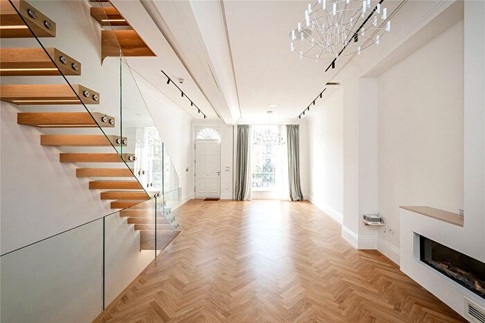 7 Bedroom Terraced House To Rent In Chepstow Crescent, Notting Hill, London, W11