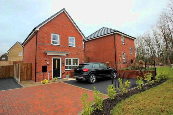3 Bedroom Detached House For Sale In Milverton Avenue, Hattersley, Via Hyde, SK14