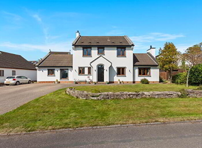 6 Bedroom Detached House For Sale In Falcon Heights, Newtownards, BT23