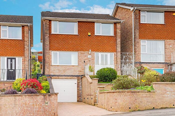 3 Bedroom Detached House For Sale In Southdale Road, Carlton, NG4