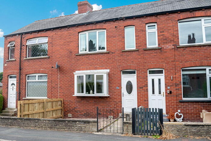 2 Bedroom Terraced House For Sale In Turnshaw Avenue, Kirkburton, HD8
