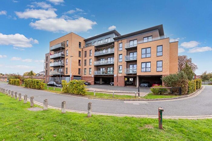 1 Bedroom Flat For Sale In Bodley Quarter, Hanover Way, Off Vale Road, Windsor, Berkshire, SL4
