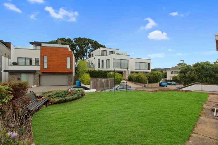 2 Bedroom Apartment To Rent In Daylesford Road, Whitecliff, Poole, BH14