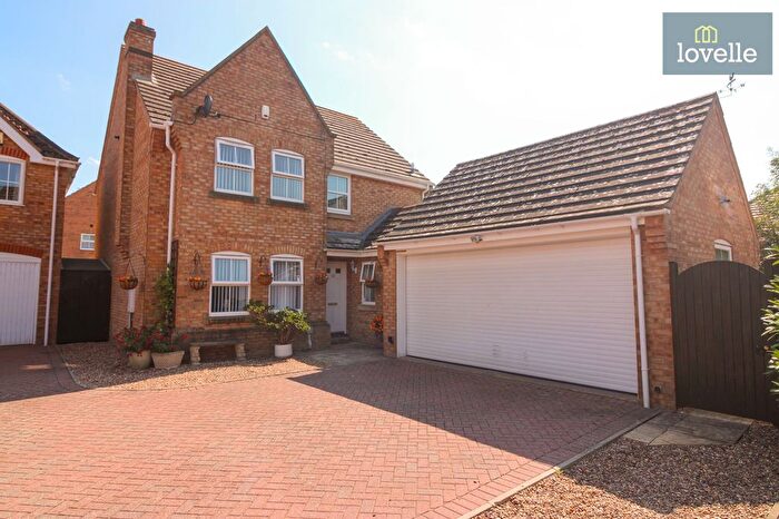 4 Bedroom Detached House For Sale In Eresbie Road, Louth, LN11