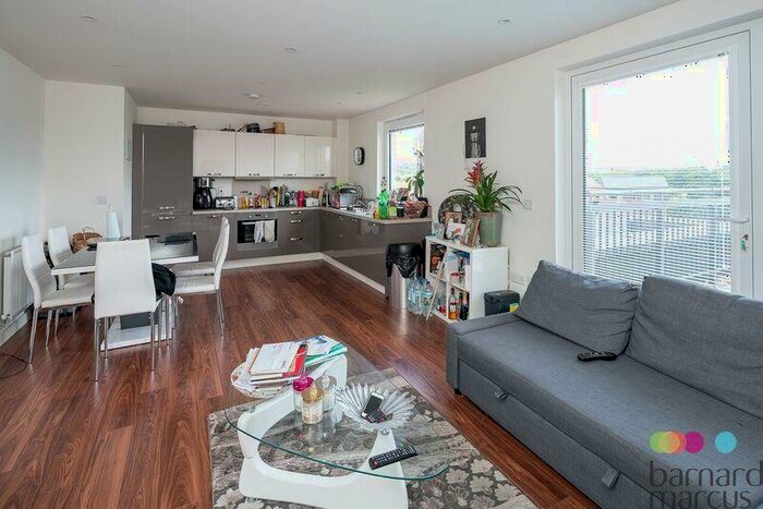 3 Bedroom Apartment To Rent In Hayling Way, Edgware, HA8