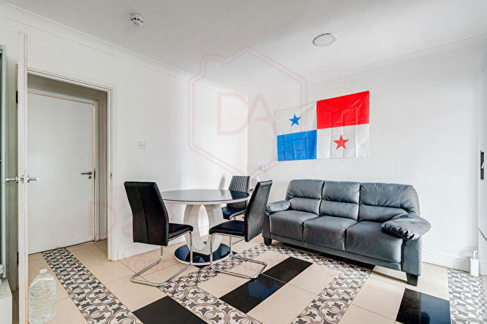 1 Bedroom Apartment To Rent In Tresham Crescent, Lisson Grove, London, NW8