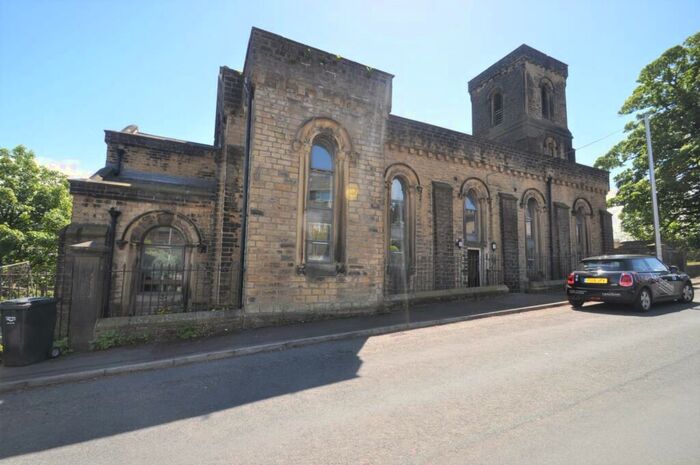 2 Bedroom Apartment To Rent In St Georges Church, Sowerby Bridge, Halifax, West Yorkshire, HX6