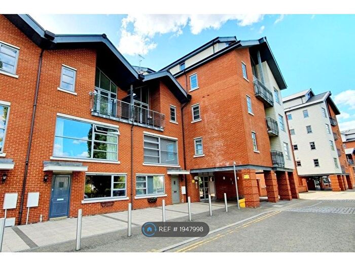 2 Bedroom Flat To Rent In Rotary Way, Colchester, CO3