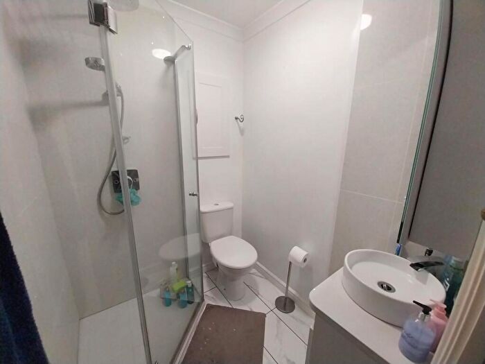 1 Bedroom Flat To Rent In Barracks Lane, Oxford, OX4